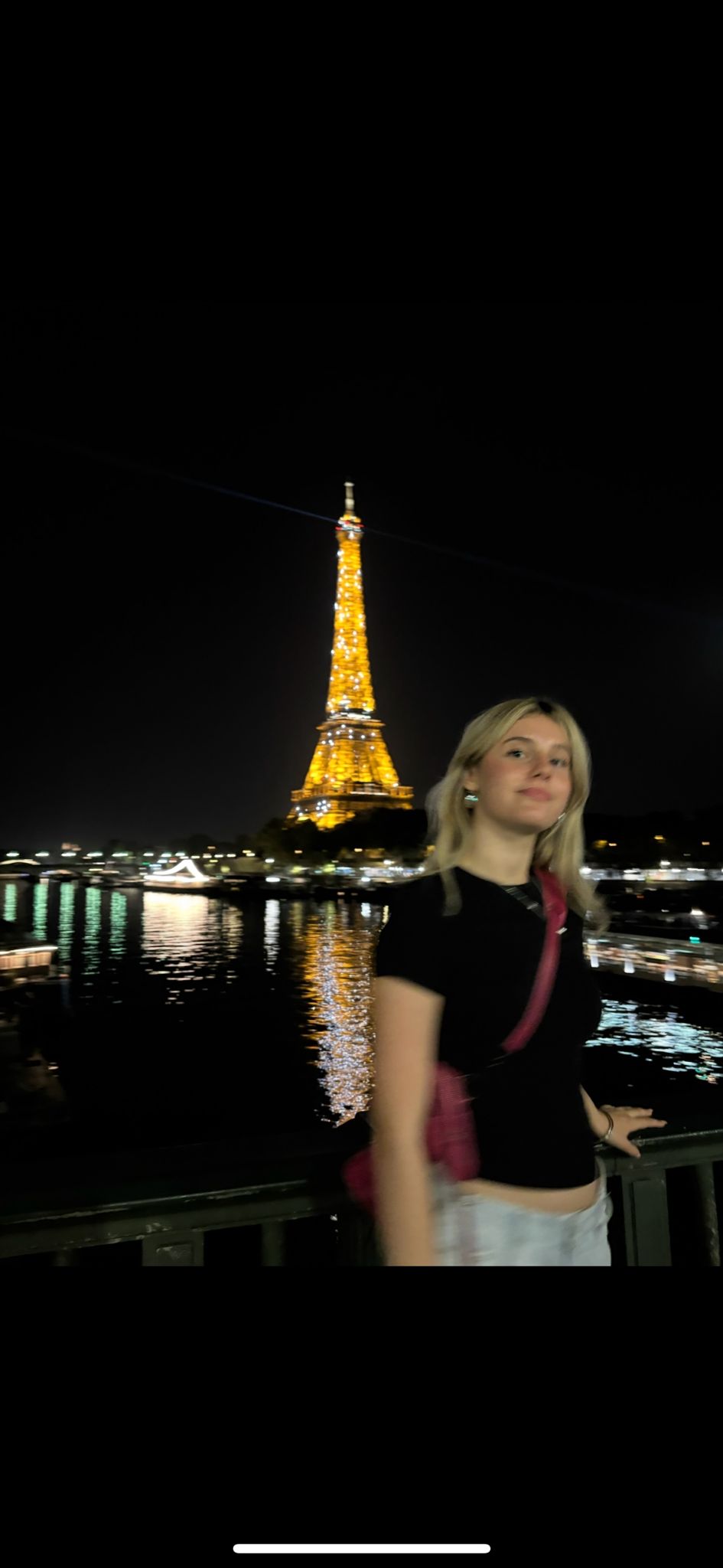 Shiya in Paris